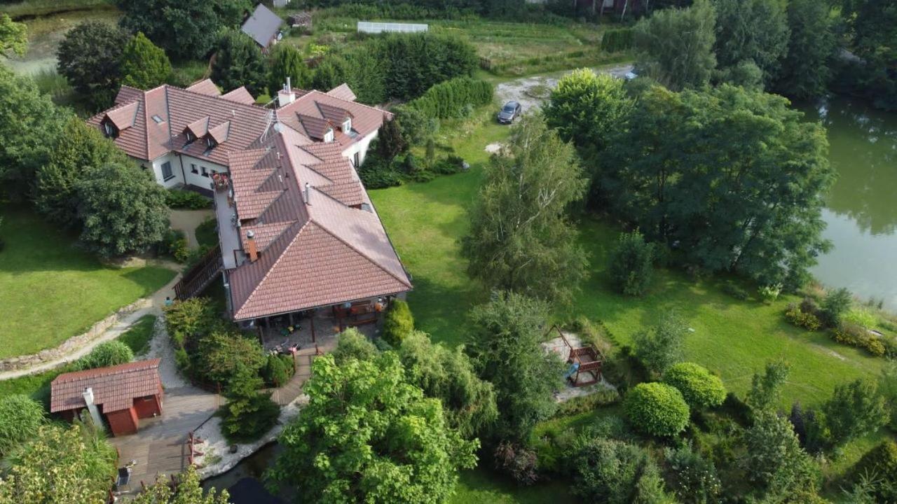 Ivanek Guest House Zvíkovské Podhradí Exterior foto