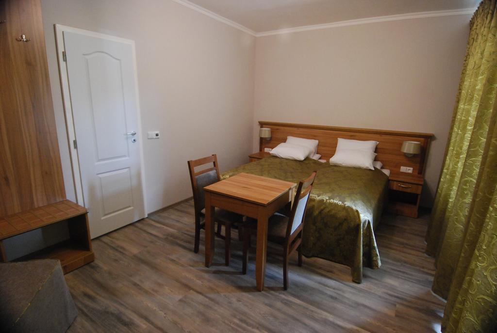 Ivanek Guest House Zvíkovské Podhradí Exterior foto