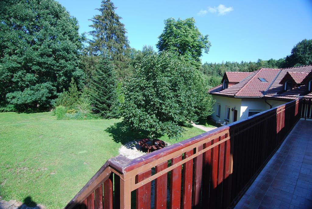 Ivanek Guest House Zvíkovské Podhradí Exterior foto